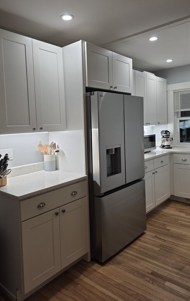 31 Lawrence St, Watertown, MA 02472 - photo 7