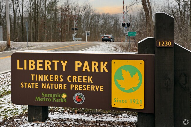 Liberty Park, at Tinkers Creek, is the Aurora entrance to the state park.