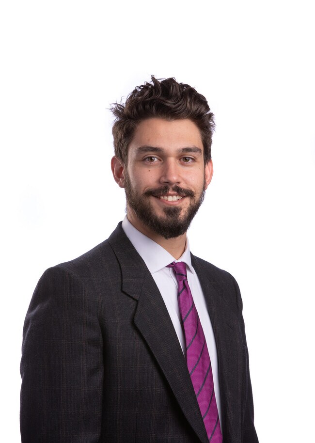 Agent Photo