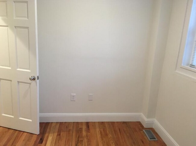 22 Brainerd Rd unit 2, Allston, MA 02134 - photo 4