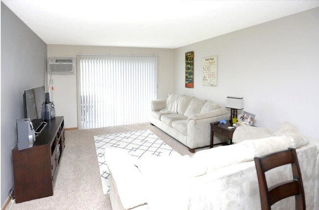 Edgewood Apartments, Duluth, MN 55811 - photo 4