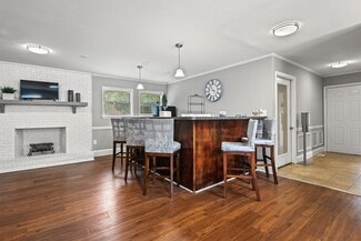 855 King Arthur Dr, Fayetteville, NC 28314