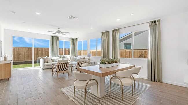 8727 Sagebrush Ave, Shafter, CA 93263 - photo 5