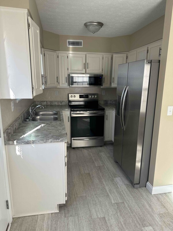 391 N 1st St unit 4, New Haven, KY 40051 - photo 1