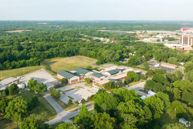 Pitcher Elementary School in Ashland Ridge boasts a large campus that helps students thrive.