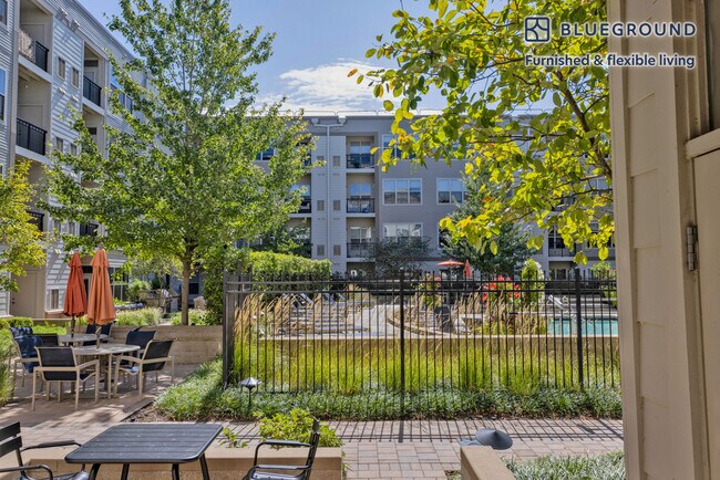 333 Great River Rd unit FL0-ID778, Somerville, MA 02145 - photo 6