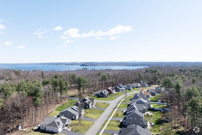 Lakefront homes near Malta reflect new construction along Saratoga Lake.