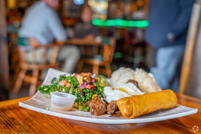 Hughie's offers a fusion of Vietnamese and American cuisine in Lazy Brook-Timbergrove.