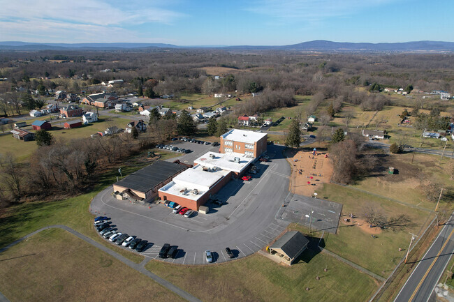 Marlowe Elementary School of Falling Waters earns a B- rating from Niche.