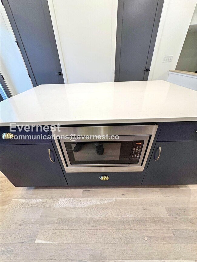 2347 Hosea L Williams Dr NE, Atlanta, GA 30317 - photo 3