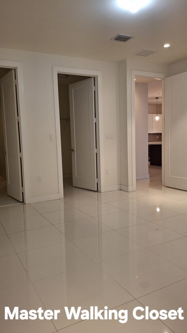 10220 NW 63rd Terrace Unit LandMark, Doral, FL 33178
