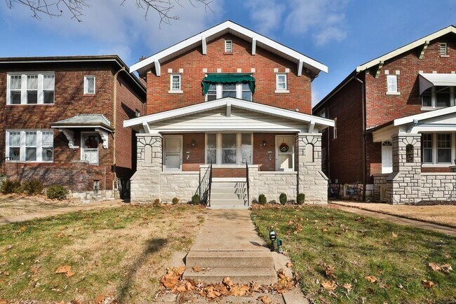 Front Yard & Porch