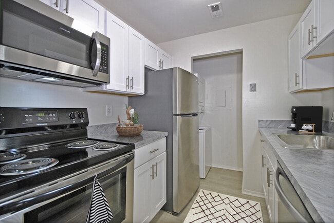 The Reserve at Southgate, Southgate, MI 48195 - photo 3