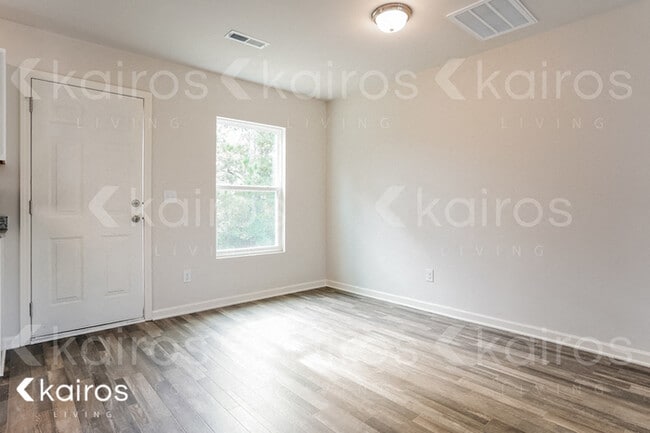 108 Arthur Ct, Castle Hayne, NC 28429 - photo 2