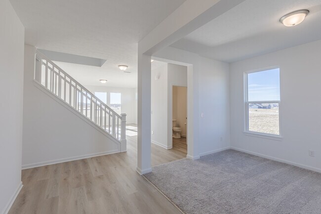 376 N Grand Oak Dr unit 36664844, Mooresville, IN 46158 - photo 2