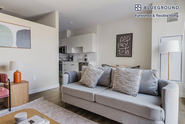 50 Salt St unit FL4-ID1098, Revere, MA 02151 - photo 2