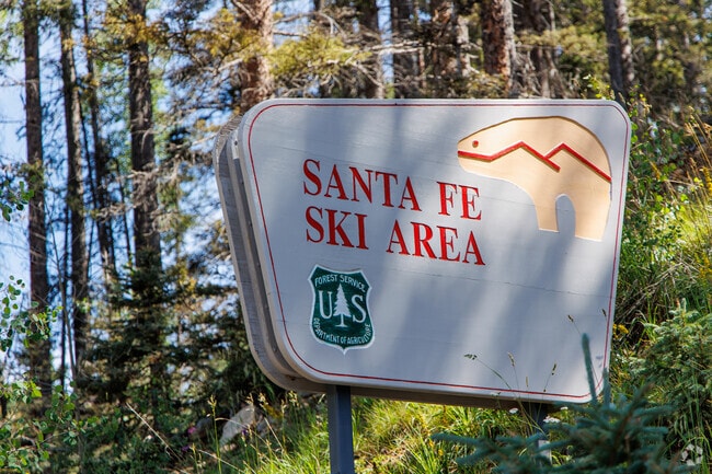 The Santa Fe Ski area is just up the road from Hyde Park for winter time fun.