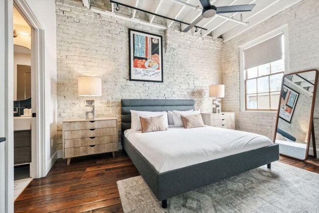 315 Girod St unit ID1267135P, New Orleans, LA 70130 - photo 2