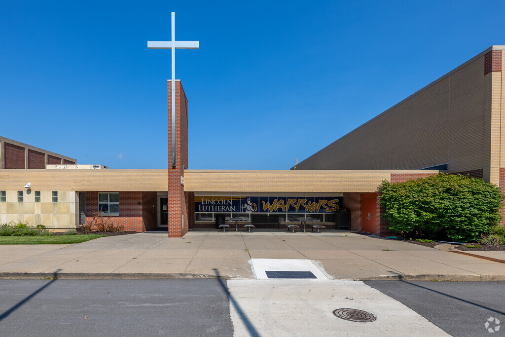 Lincoln Lutheran students excel as a student and an athlete.