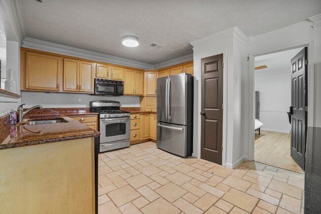 2280 Carrington Dr, Ellenwood, GA 30294 - photo 6