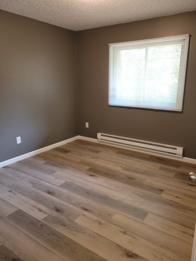 1001 10th Ave N unit 8, Onalaska, WI 54650 - photo 6