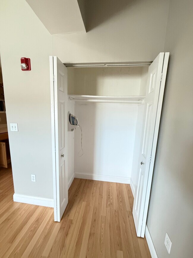 312 Shirley St unit 308, Winthrop, MA 02152 - photo 7