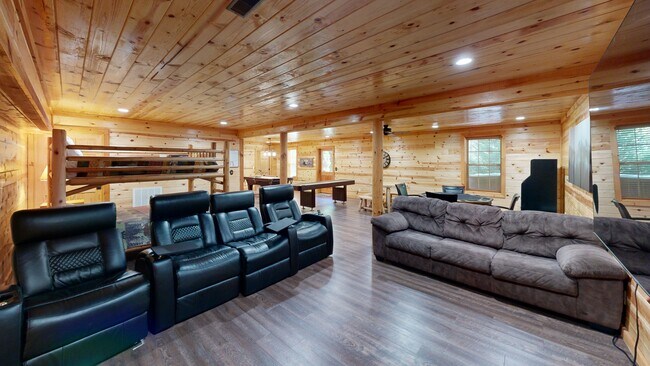 2103 Roscoe Ct, Sevierville, TN 37876 - photo 2