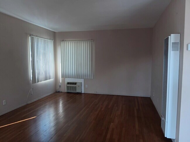 2100 N Verdugo Rd unit B, Glendale, CA 91208 - photo 2