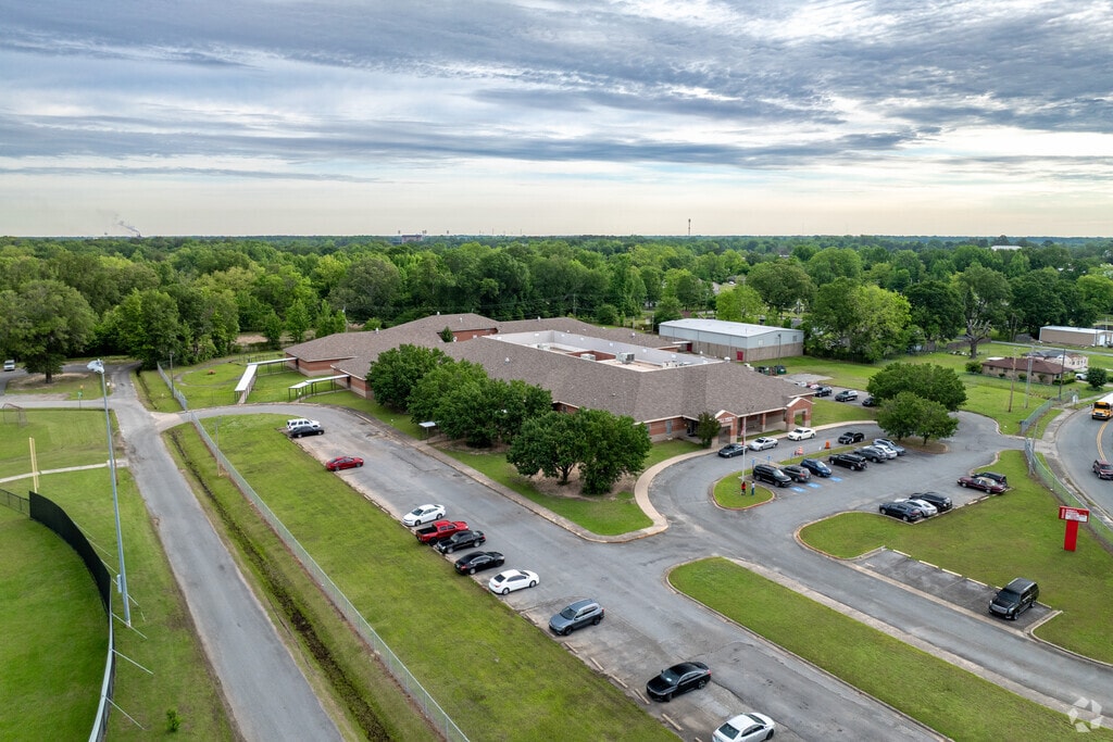 Robert E. Morehead Middle School is a popular schooling option in the area.