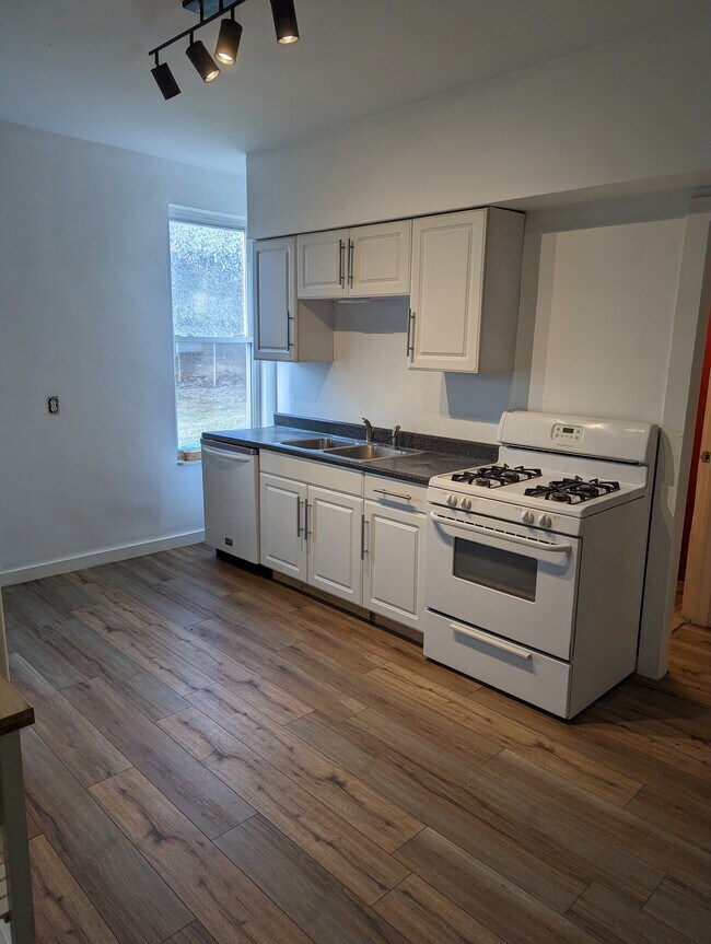 3205 Parkview Ave, Pittsburgh, PA 15213