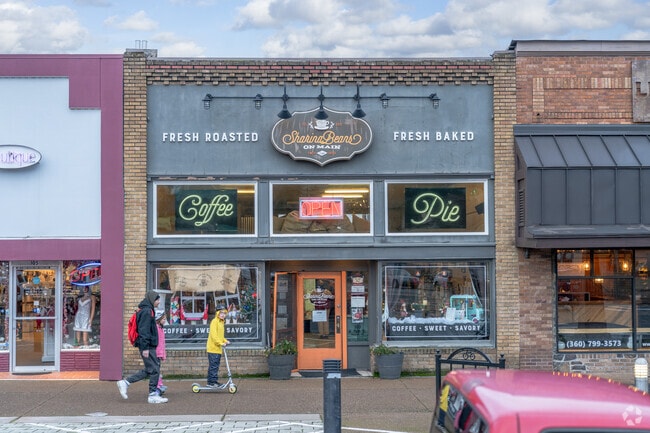 Grab some coffee with a delicious pastry at Sharinabean’s On Main near Woods Creek.