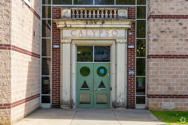 Calypso Elementary has a student to teacher ratio of 12 to 1.