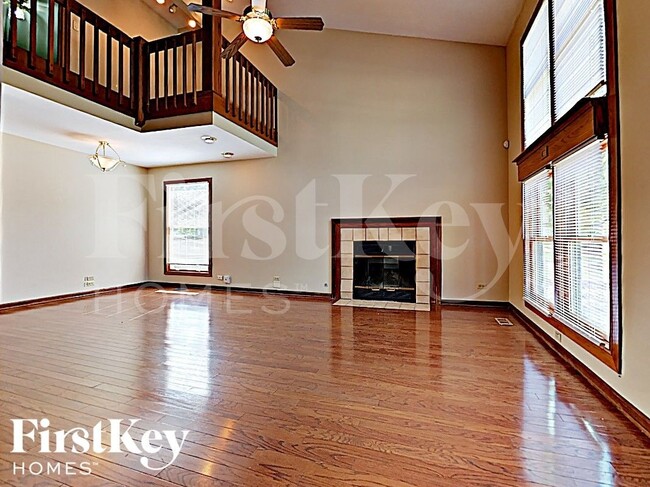 2615 Moss Ln, Aurora, IL 60504 - photo 4