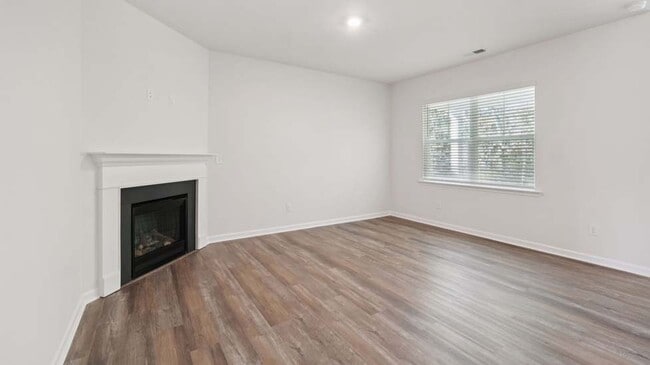 3671 Charles St NW, Conover, NC 28613 - photo 5