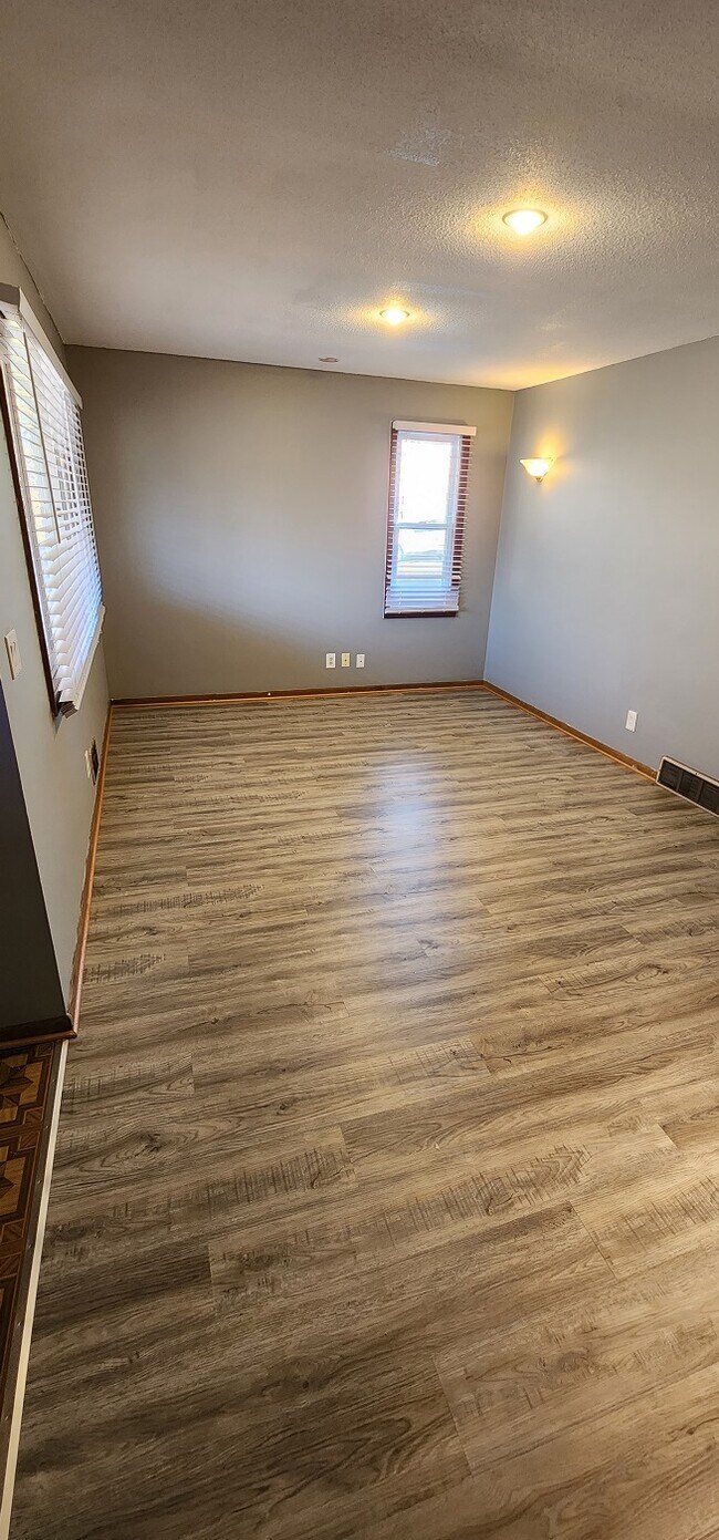 9901 Blaisdell Ave S unit 9901 Blaisdell Ave S, Bloomington, MN 55420 - photo 2