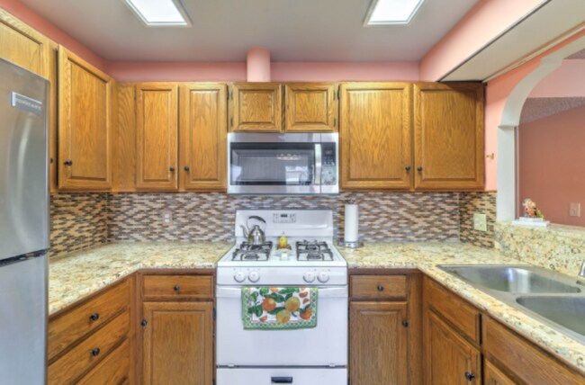 1751 E Reno Ave unit 109, Las Vegas, NV 89119 - photo 5