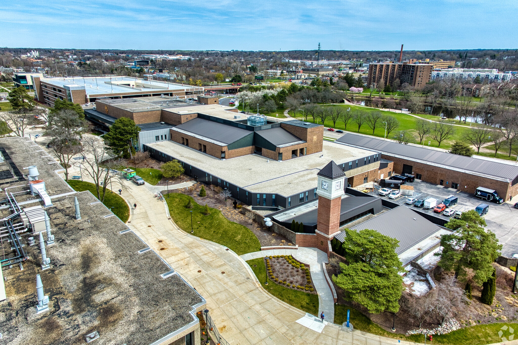 Lansing Community College is located in downtown Lansing, minutes from Old Forest.