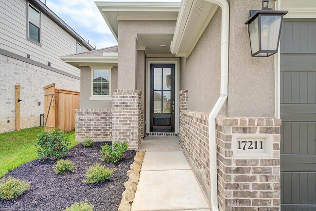 110 Orange Blossom Ct unit 38028579, Mont Belvieu, TX 77535 - photo 4