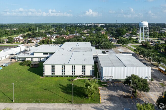 Approximately 732 students attend Morgan City High School.