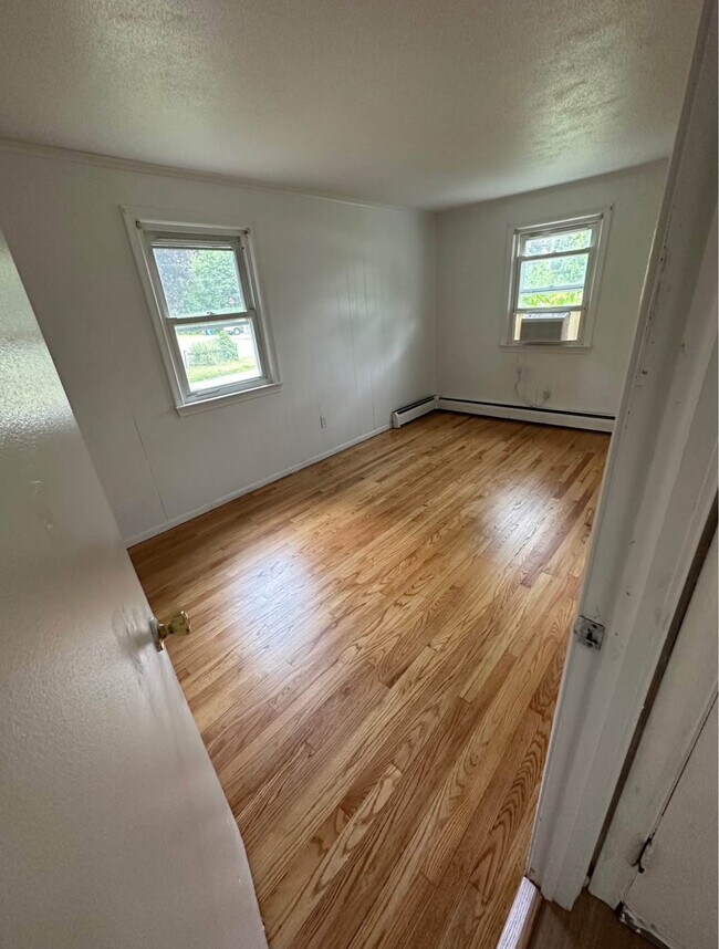 150 Judd Ave, New Britain, CT 06051 - photo 5