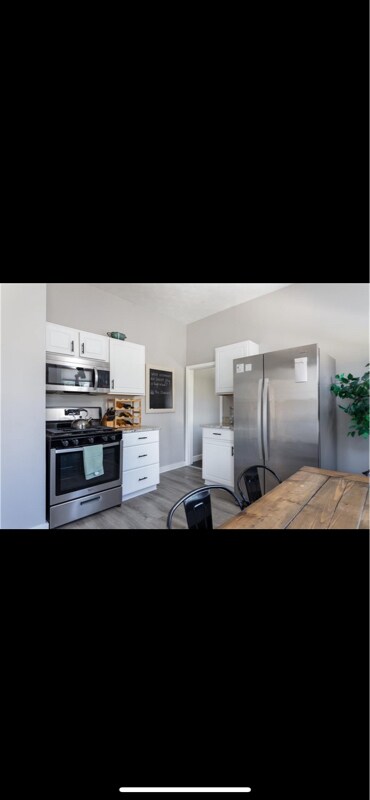 38 Collins St unit A, Bristol, RI 02809 - photo 6