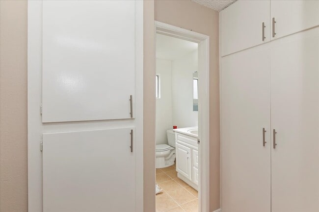 800 Meyer Lane, Redondo Beach, CA 90278 - photo 5