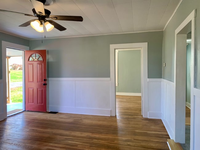 106 Spring Grove Ave, Salem, IN 47167 - photo 3