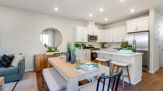 3073 SW Duniway Ave, Gresham, OR 97080 - photo 3