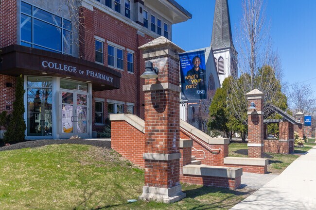 The University of New England’s Westbrook College Campus is located in Deering Center.