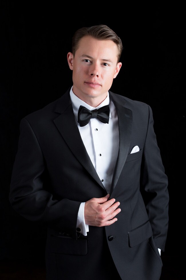 Agent Photo