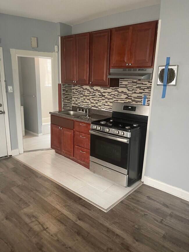 53 Terhune Ave unit 1, Jersey City, NJ 07305 - photo 2