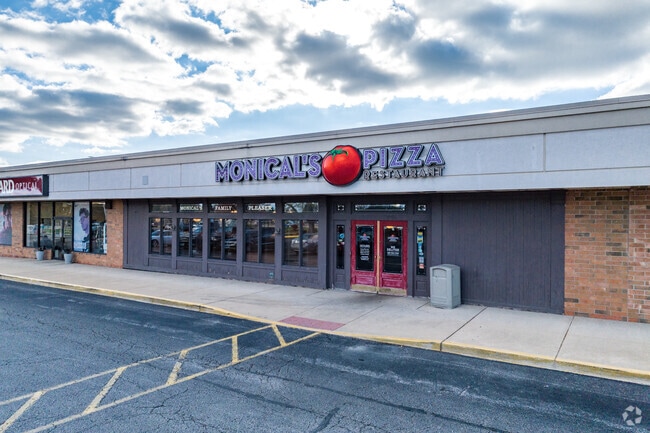 Monica's Pizza has a full bar, serving a variety of beers, wines, and cocktails.