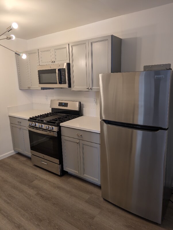 5971 Chula Vista Way unit 4, Los Angeles, CA 90068 - photo 2