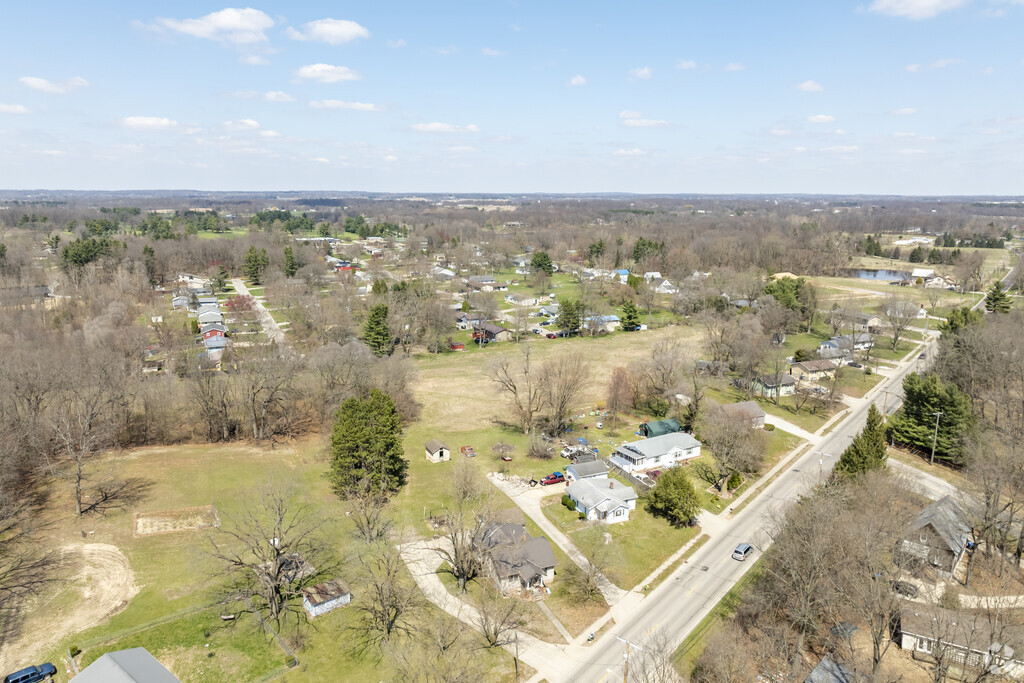 The Maplecrest neighborhood is a small, quiet area of Goshen.
